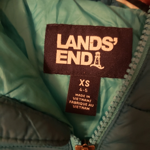 XS (4-5) Lands End packable down coat - Picture 3 of 3